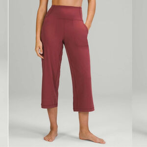 Lululemon Align Super-High-Rise Wide Leg Crop 23"
Mulled Wine Size 10